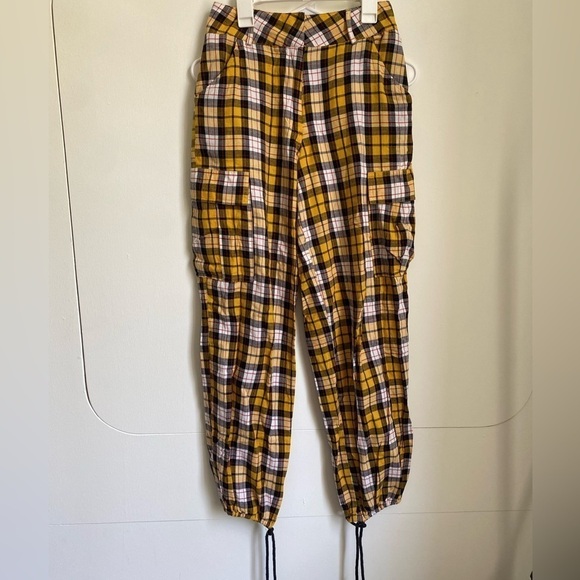 I.AM.GIA Keidis Plaid Cargo Pant Yellow Red Black size XS y2k clueless - Picture 4 of 8